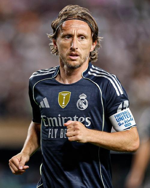 CBA杯战报：徐杰18分8助，广东101-75大胜江苏