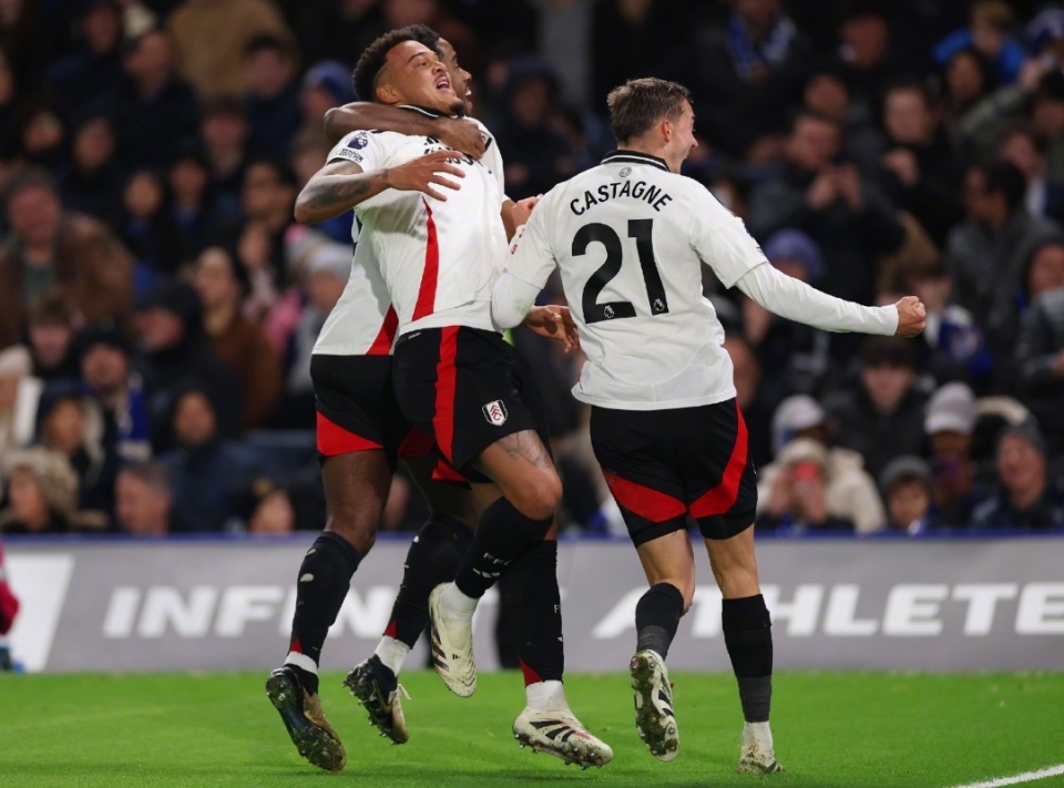 邮报：等纽卡敲定谢什科之后，利物浦才会重新报价伊萨克