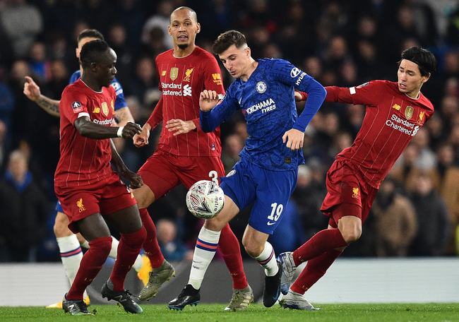 国王杯十六强抽签悬念重重！巴萨皇马将与草根球队上演圣诞大战