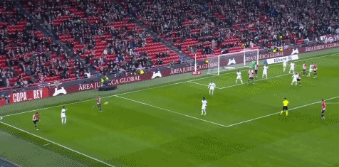 半场战报：比萨0-0克雷莫内塞