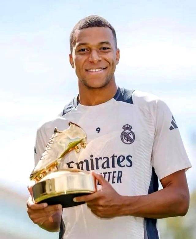 梅西终于发布澄清解释视频，毫无诚意再次惹怒球迷