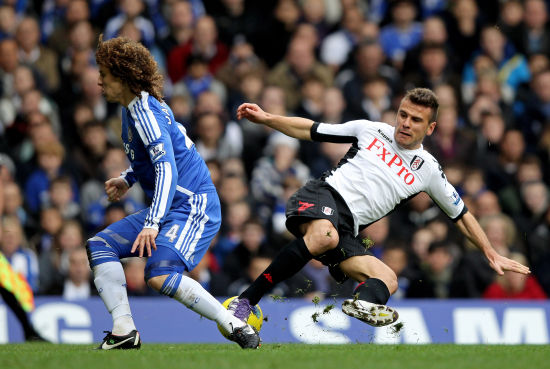 承担重任！麦克丹尼尔斯半场8中6轰14分2板