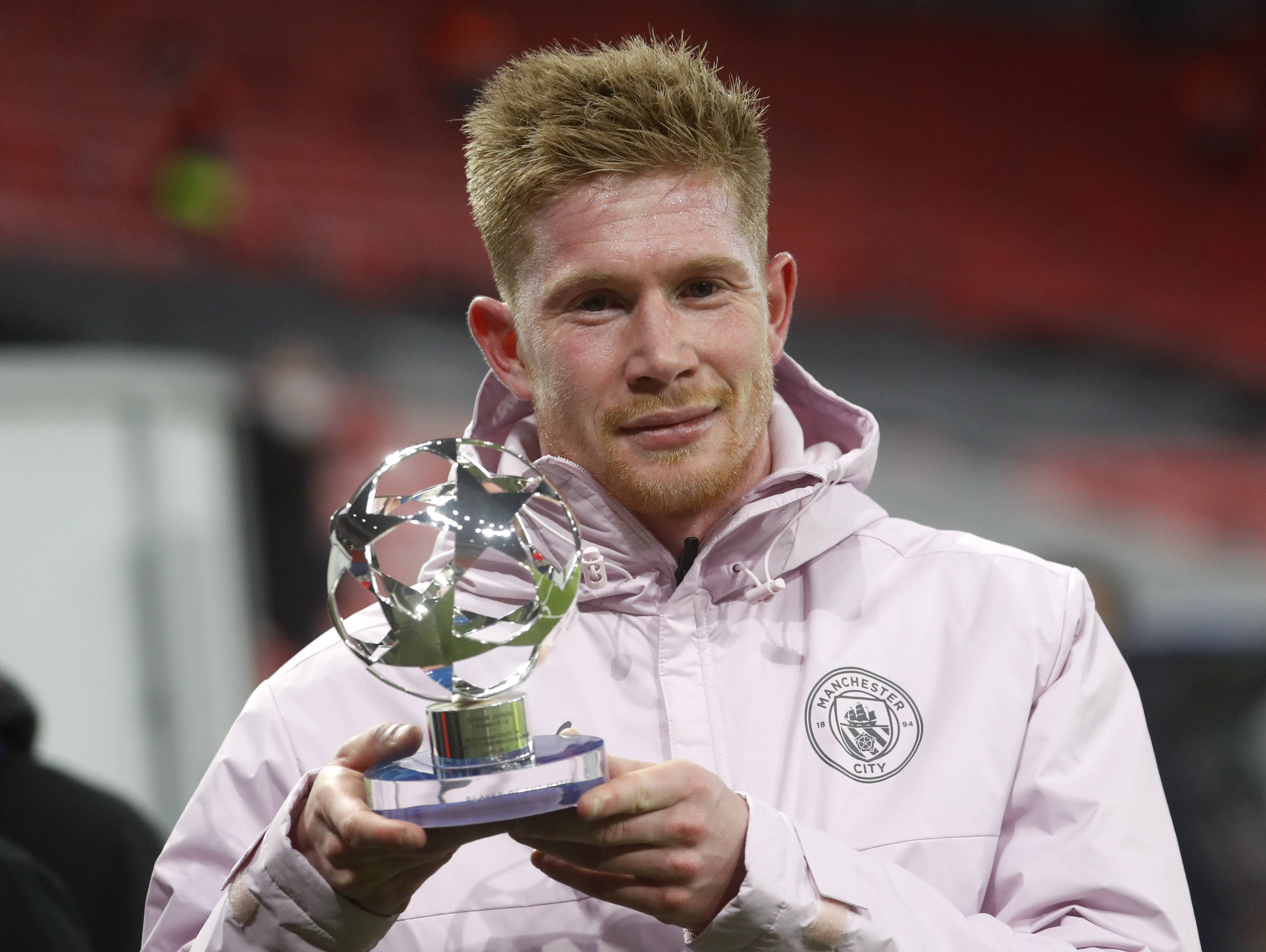 弗里克：亚马尔防守端表现也很积极，费兰是非常聪明的球员